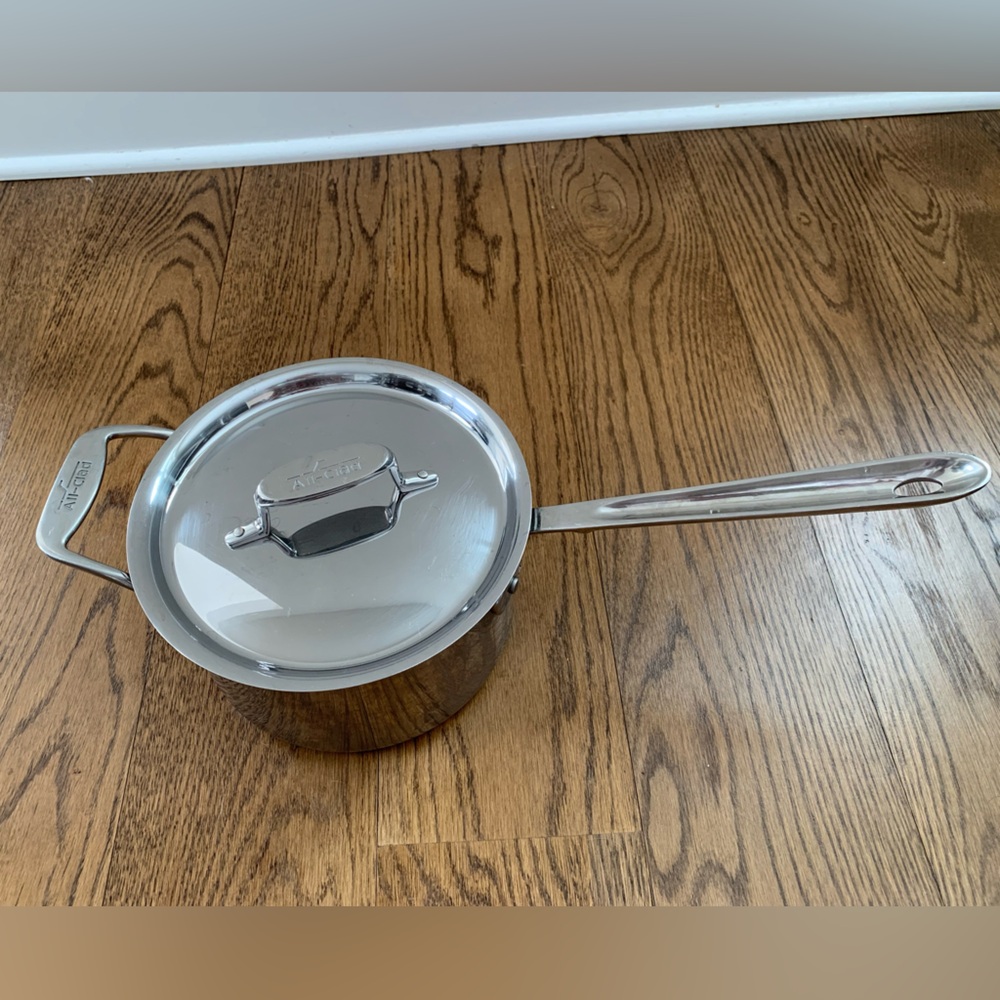 All-Clad 4 quarts Stainless Steel Saucepan with Lid - Picture 2 of 6
